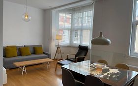 Apartamento Al Lado De Maria Pita Y Del Puerto.